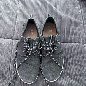 TOMS Women's Black Athletic Shoes